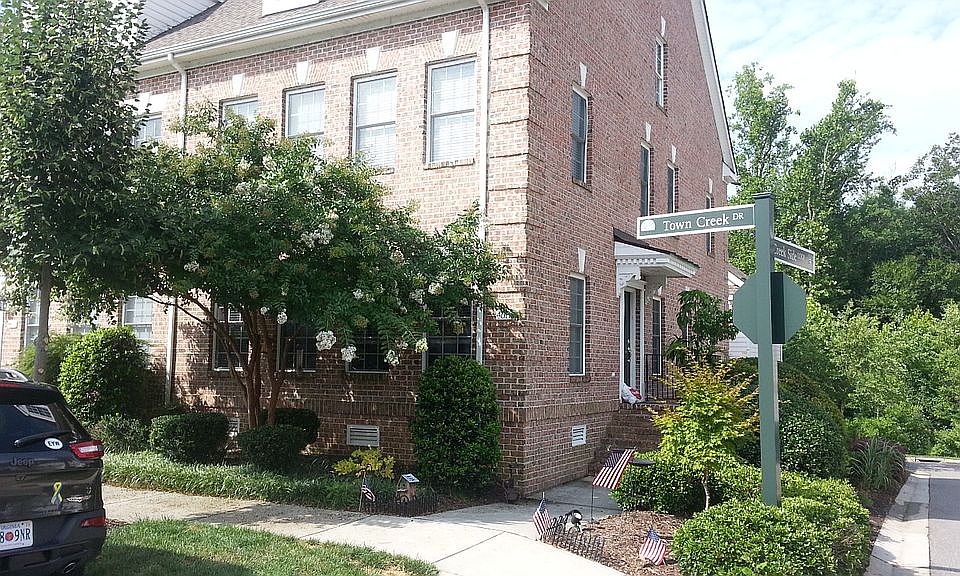 1st image of 4617 Town Creek Dr