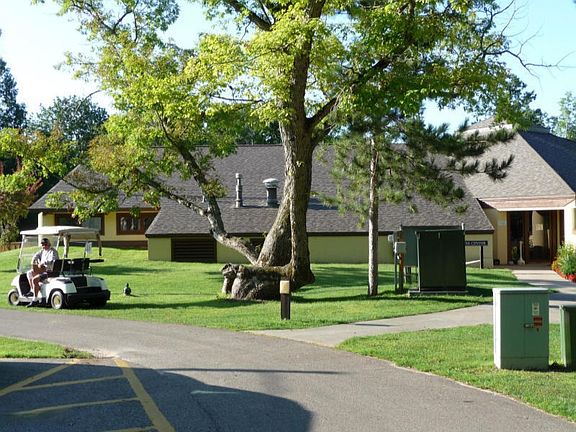 3rd image of 6802 White Pine Dr #23