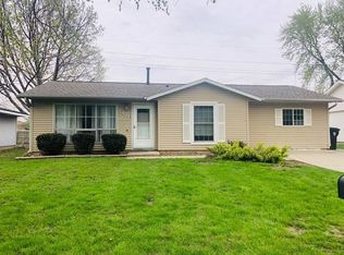 1426 Dillon Dr, Normal, IL 61761