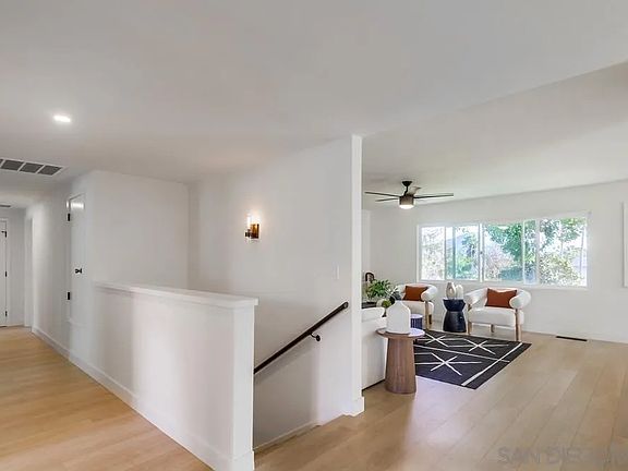 5th image of 4541 Hillview Dr