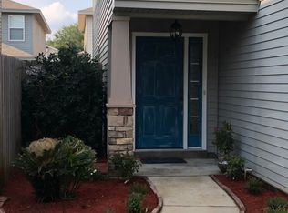 2907 Five Oaks Ln, Shalimar, FL 32579