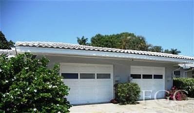 4th image of 1877 Llewellyn Dr