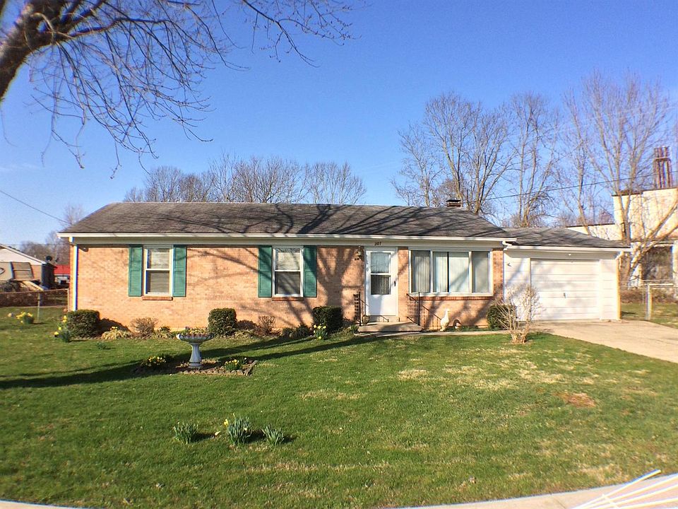 1st image of 301 E 19th St