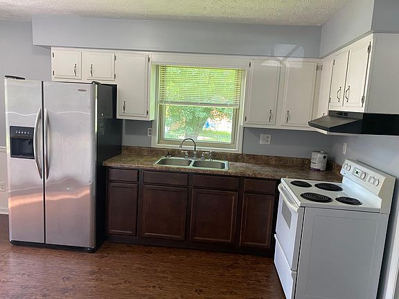 2nd image of 110 Breckwood Dr