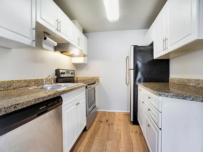 LC Park Place - MFR — Photo 59