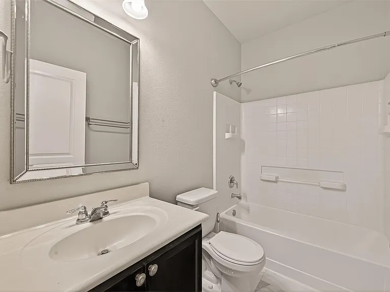 8110 Running Brook Ln — Photo 16