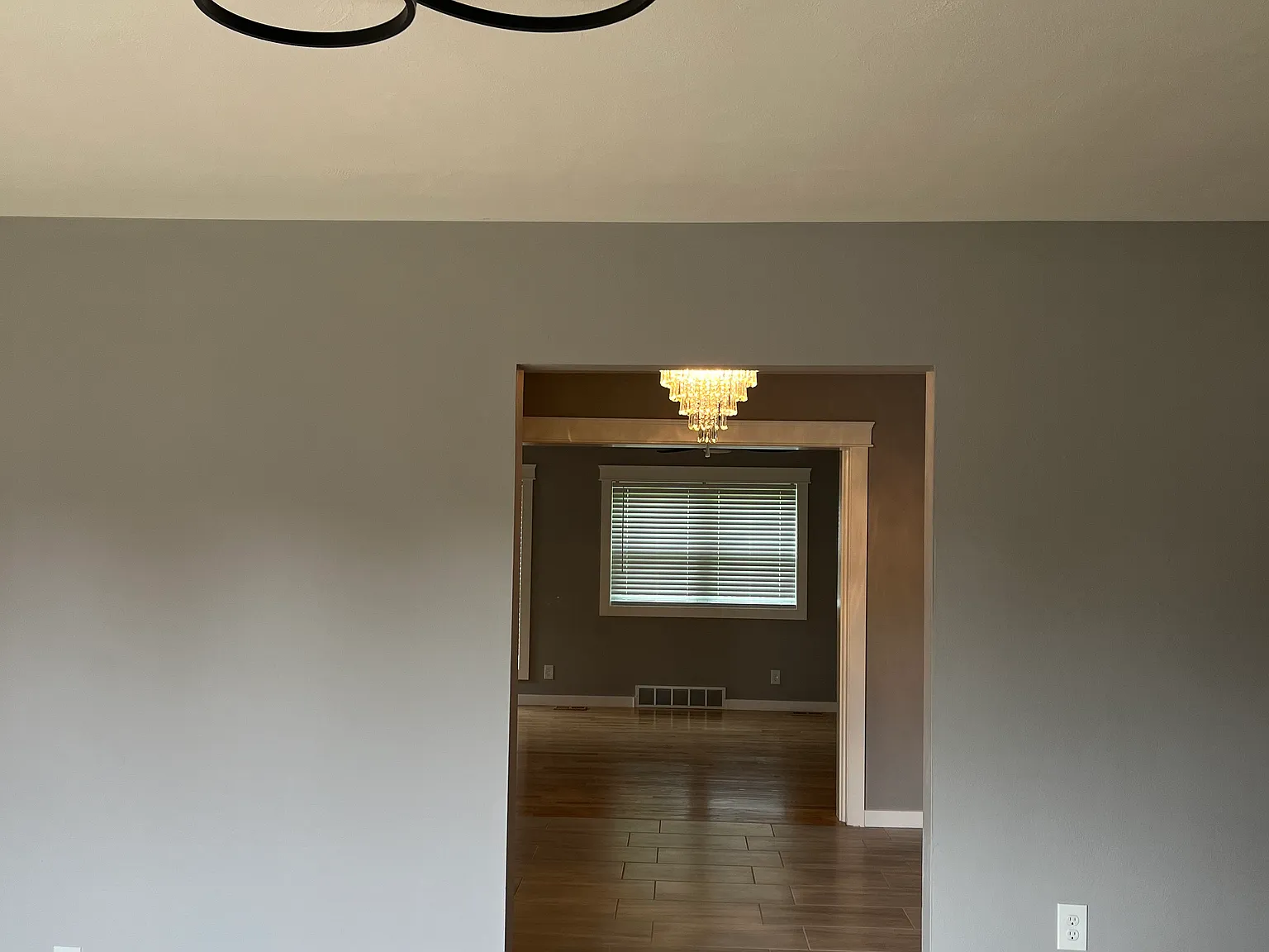 3 bed, 1.5 bath, 1500 sqft, $2,000 — Photo 3