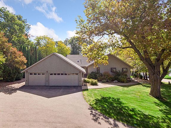 2nd image of 16553 Northwood Rd NW