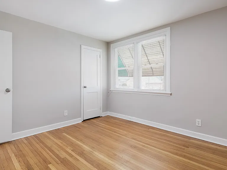 4046 Lawndale St — Photo 11