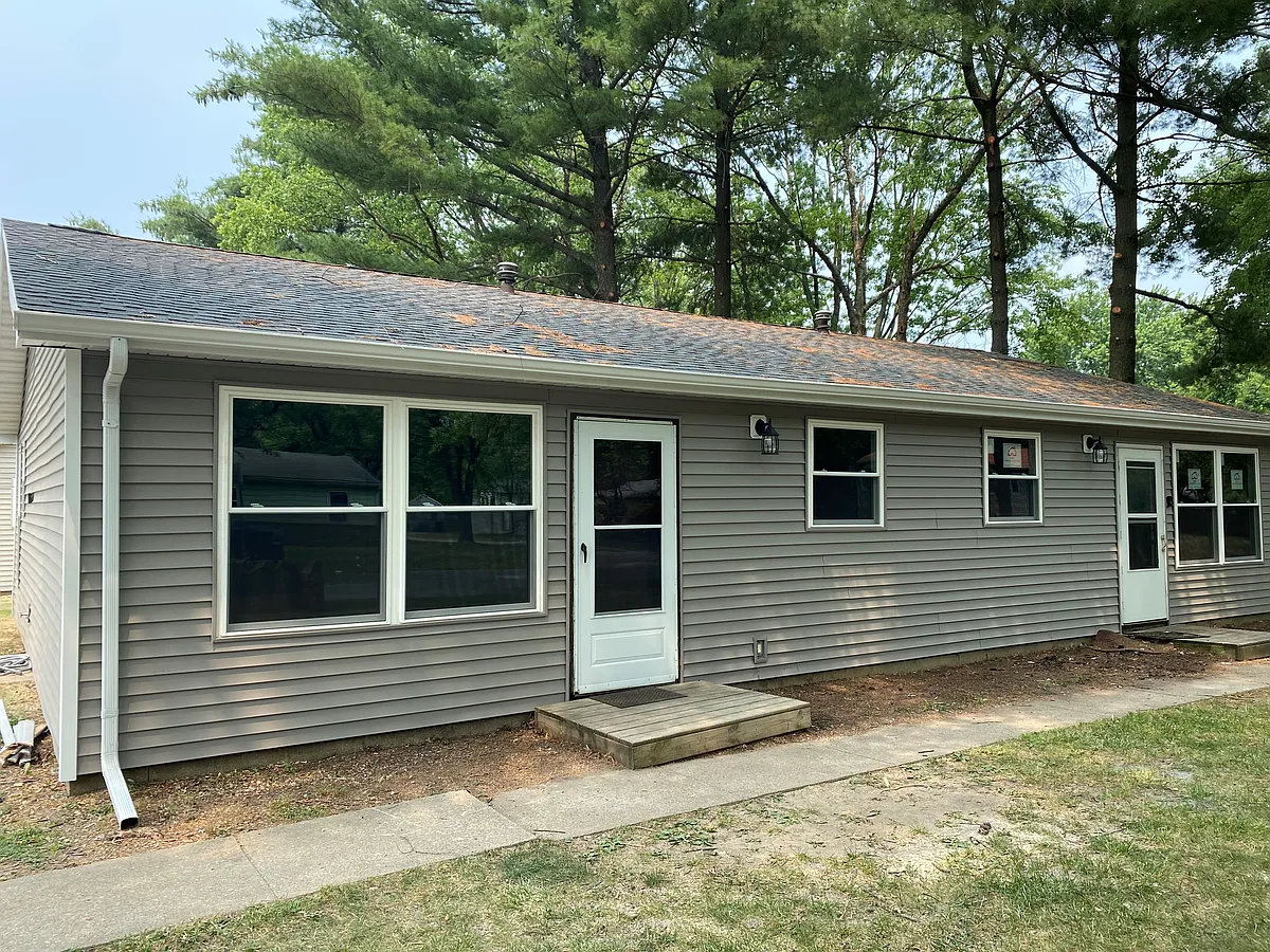 Building Photo - 2605 Roland Dr #A
