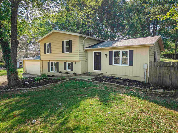 9215 Damm Rd, Wadesville, IN 47638