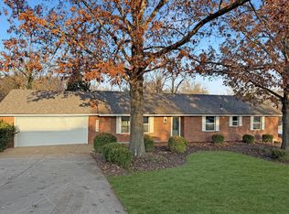 1329 Vista Campo, Jefferson City, MO 65109