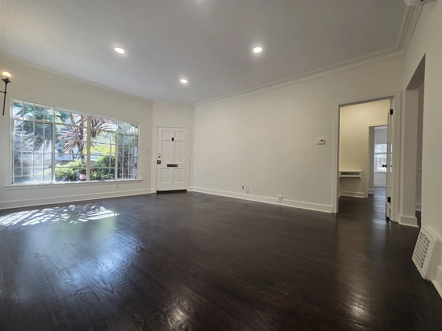 1 bed, 900 sqft, $3,195 — Photo 4