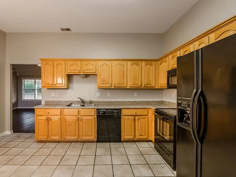 9893 Farmyard Dr — Photo 6