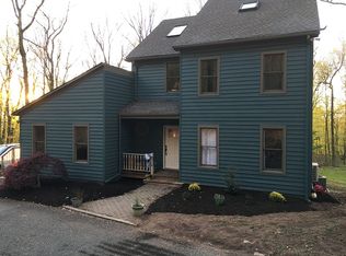 95 Edgewood Rd, Boyertown, PA 19512