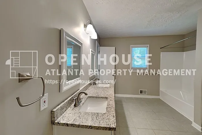 4125 Inola Trl NE — Photo 17