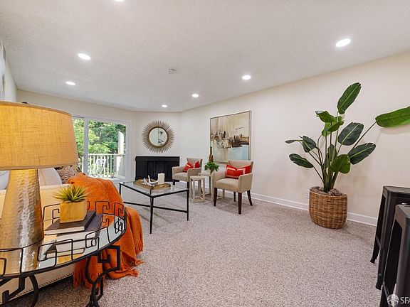3rd image of 376 Imperial Way APT 312