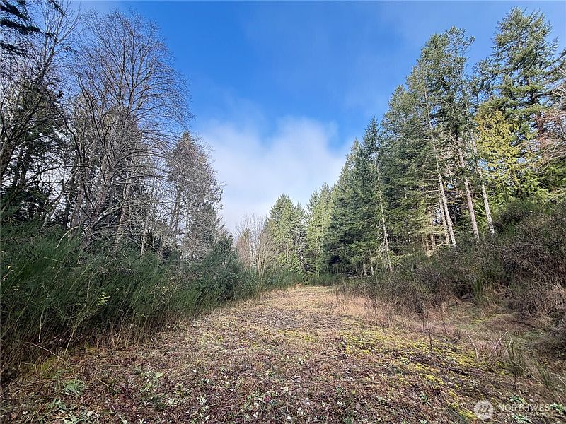 4th image of 7625 NW Mountain Vista Lane