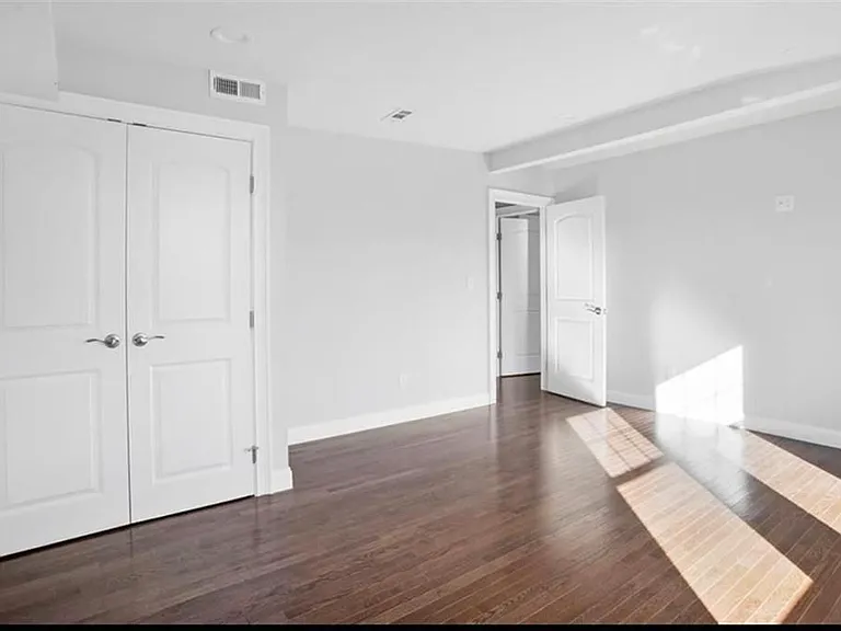 38 Maple St #1 — Photo 11