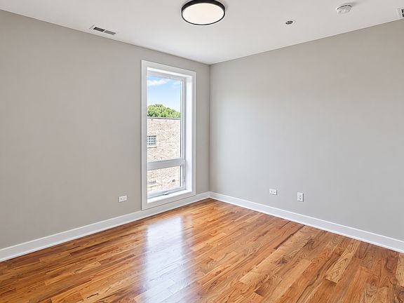 5th image of 2839 W 24th Blvd #3R