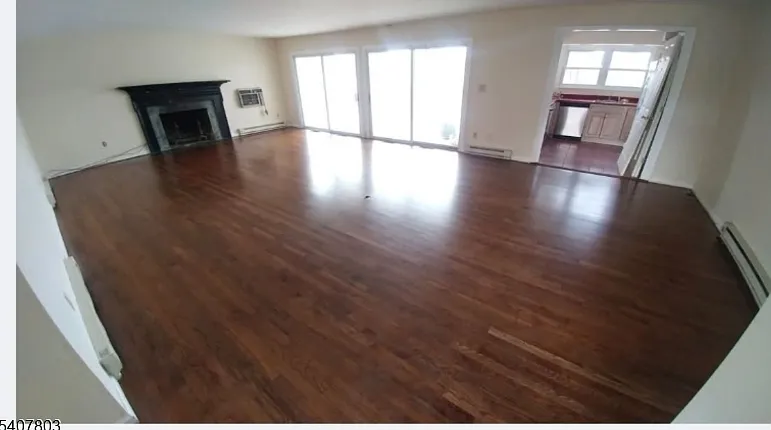 2 bed, 4.0 bath, $2,200 — Photo 3