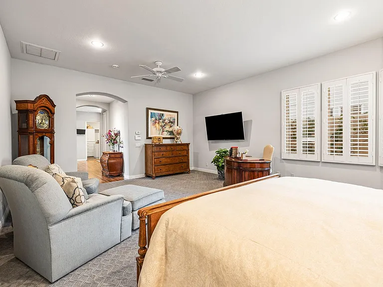 704 Mission Creek Dr — Photo 35