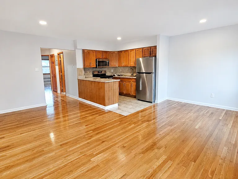 90-10 70th Dr #3 — Photo 3