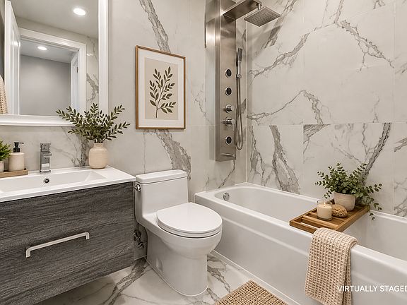 4th image of 264 Kosciuszko St APT 2