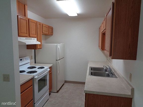 Nugget 2 BDR Kitchen