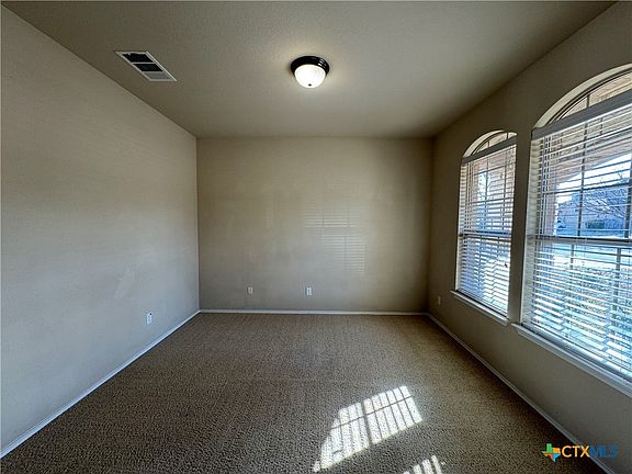 4th image of 6704 Golden Oak Ln