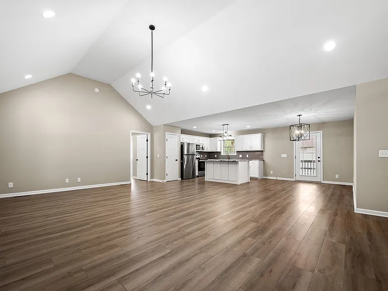 105 Cumberland Ct — Photo 5