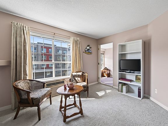 5th image of 554 Seymour St #316