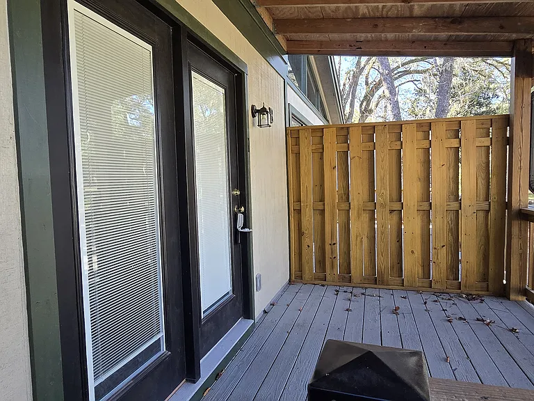 Front deck
