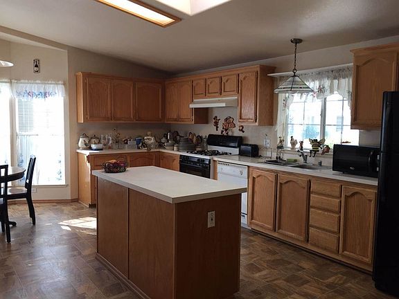 3rd image of 3009 Oakbridge Dr #3009