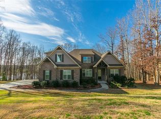 407 Lakeshore Dr, Monroe, GA 30655