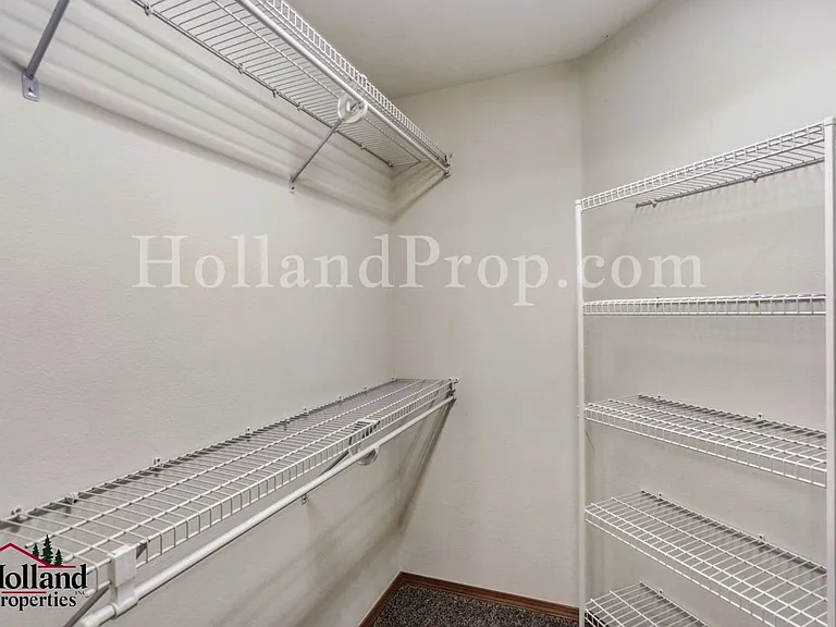 12712 SW Rocky Mountain Ct — Photo 22