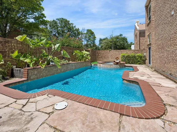 1017 Nantucket Dr #A, Houston, TX 77057