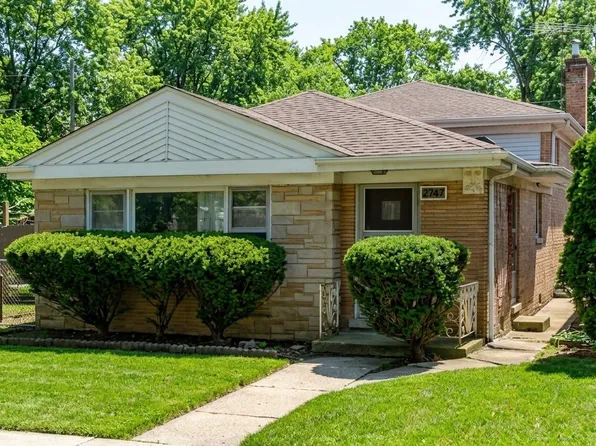 2747 W Lunt Ave, Chicago, IL 60645