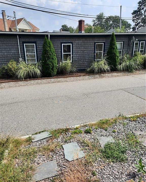10 Narragansett Ave E, Riverside, RI 02915 Zillow