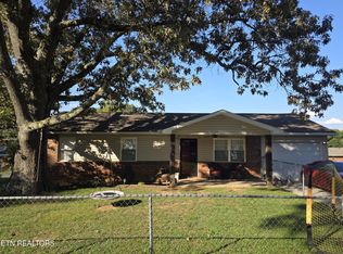 413 Daybreak Dr, Maryville, TN 37801