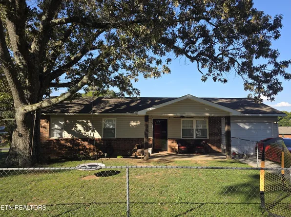 413 Daybreak Dr, Maryville, TN 37801