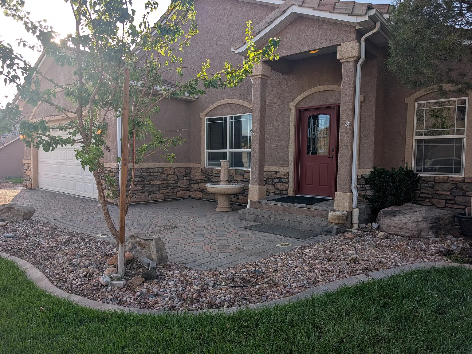 5 bed, 3576 sqft, $3,250 — Photo 1