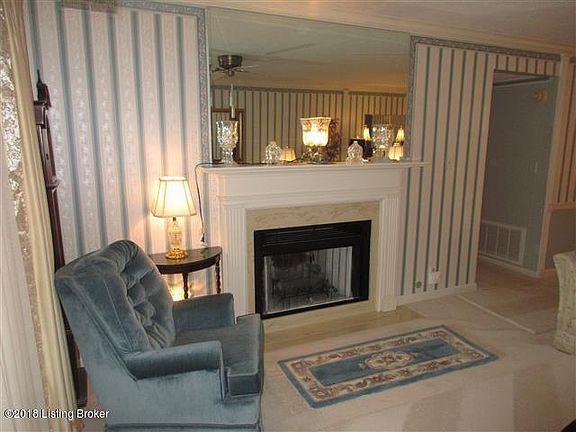 3rd image of 405 Donard Park Ave #405