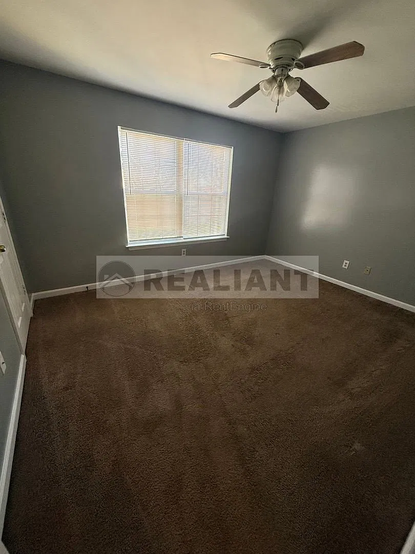 2 bed, 2.5 bath, 1080 sqft, $1,295 — Photo 4