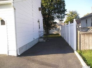 731 Nicolls Rd, Deer Park, NY 11729