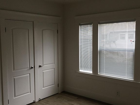 2nd image of 725 Roosevelt Ave #A