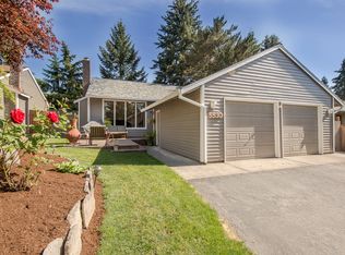 5530 NW Ridgemoor Ct, Portland, OR 97229