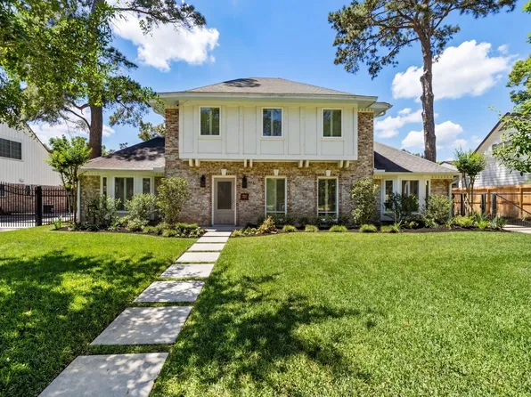 875 Glenchester St, Houston, TX 77079