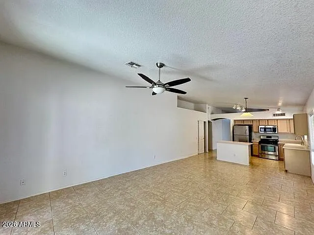 547 W Bluefield Ave — Photo 6