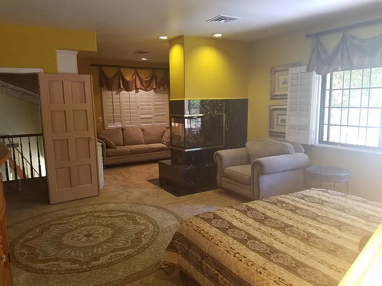 2313 Wimbledon Dr — Photo 16